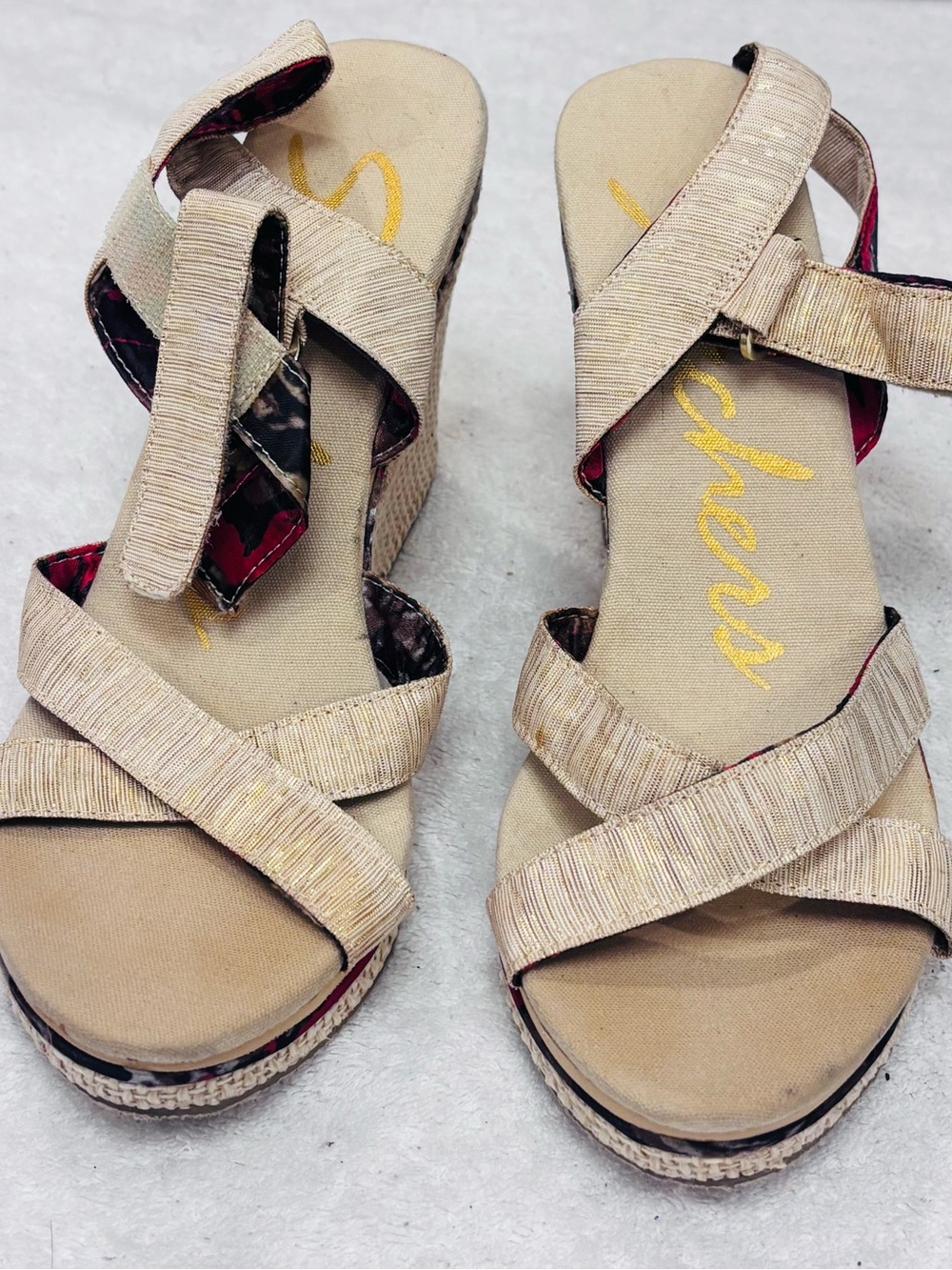 Almost Brand New Wedges By Skechers - Size 8 - Wedge 4 Inches - Box 20